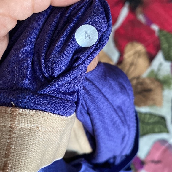 Lululemon Bruised Berry Tank - Picture 8 of 8